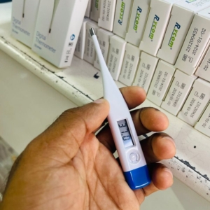 DIGHTAL THERMOMETER